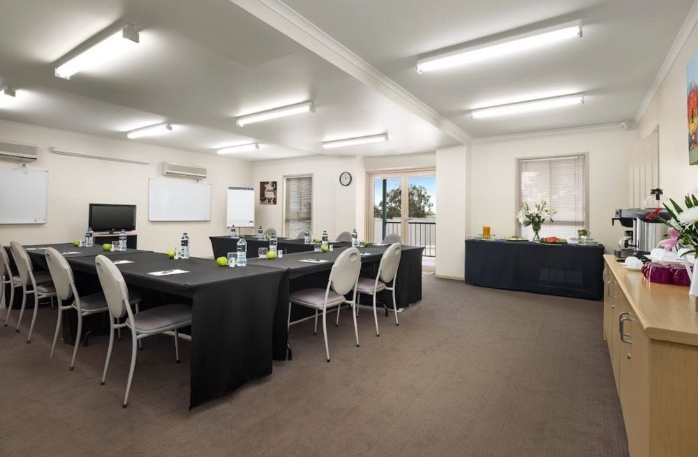 Quest Tamworth Aparthotel ภายนอก รูปภาพ