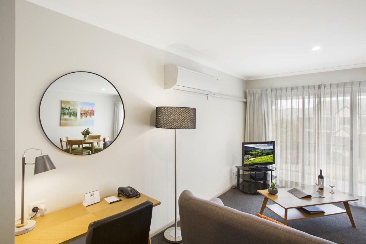 Quest Tamworth Aparthotel ภายนอก รูปภาพ